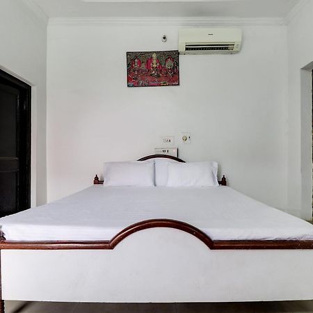Hotel O Hanuman Bagh Ayodhya Buitenkant foto