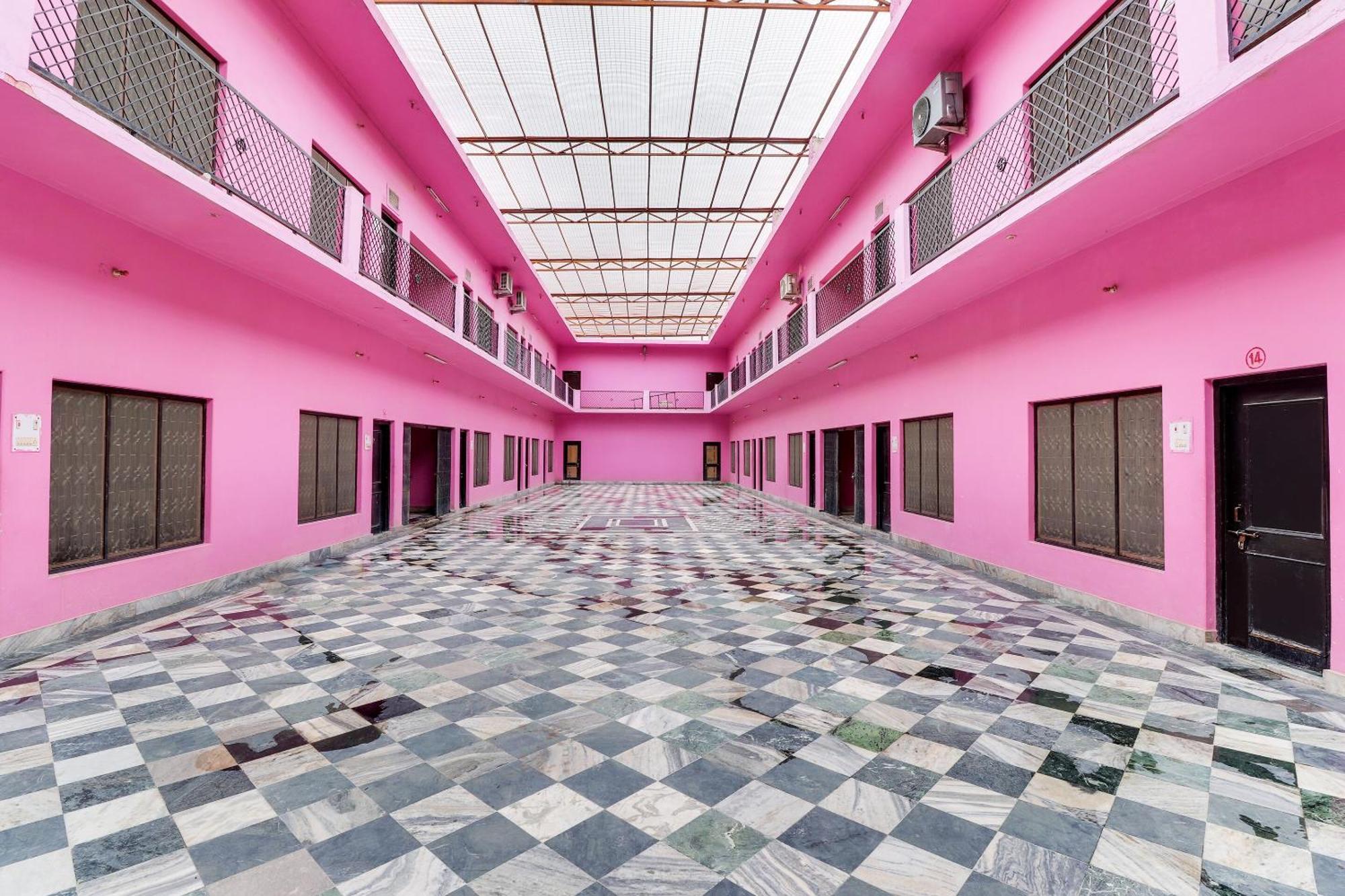 Hotel O Hanuman Bagh Ayodhya Buitenkant foto