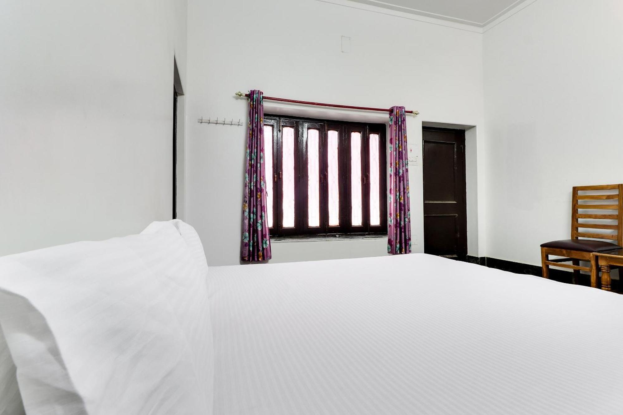 Hotel O Hanuman Bagh Ayodhya Buitenkant foto