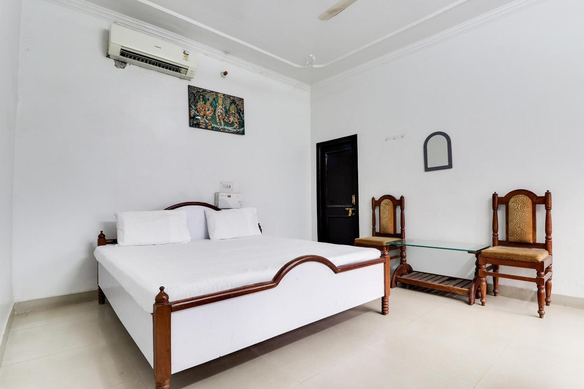 Hotel O Hanuman Bagh Ayodhya Buitenkant foto
