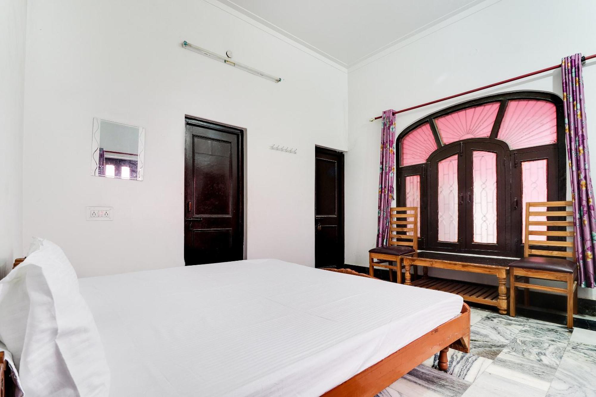 Hotel O Hanuman Bagh Ayodhya Buitenkant foto